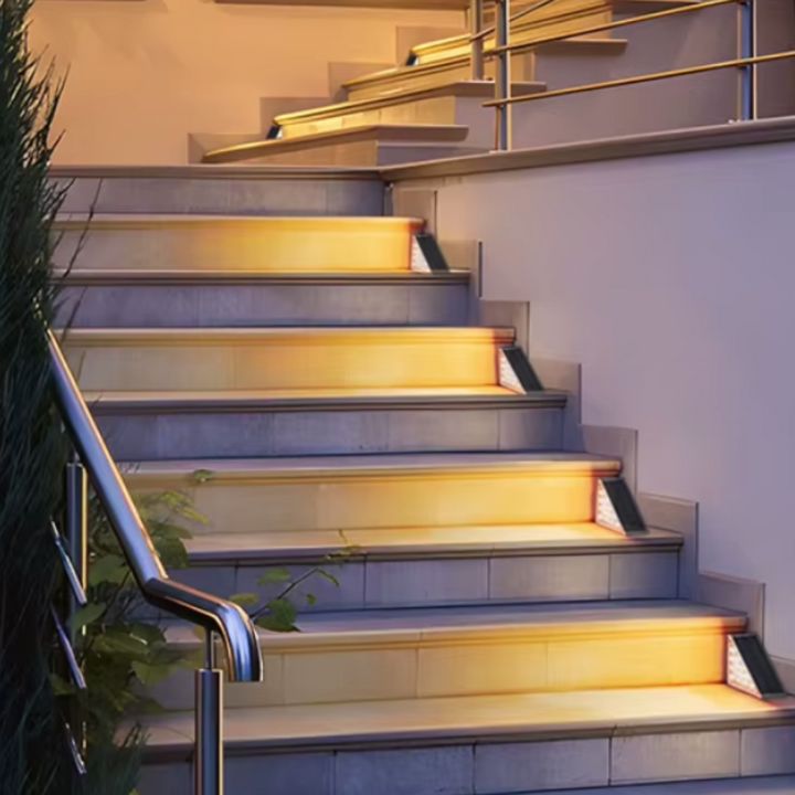 HīkoiLite™ – Solar Step Light