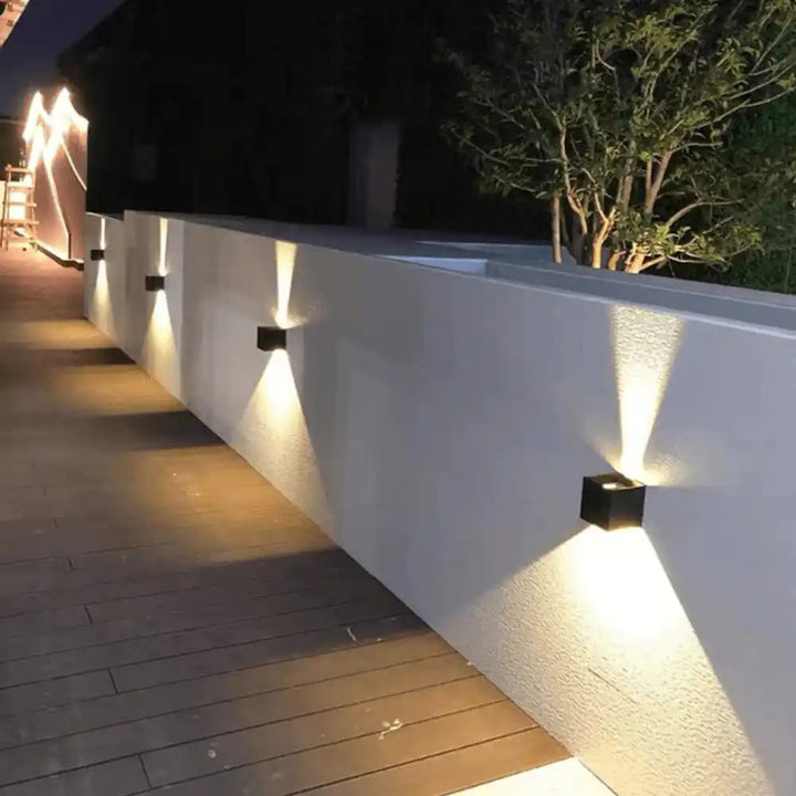 ManaCharge™ | Rechargeable Outdoor Wall Light
