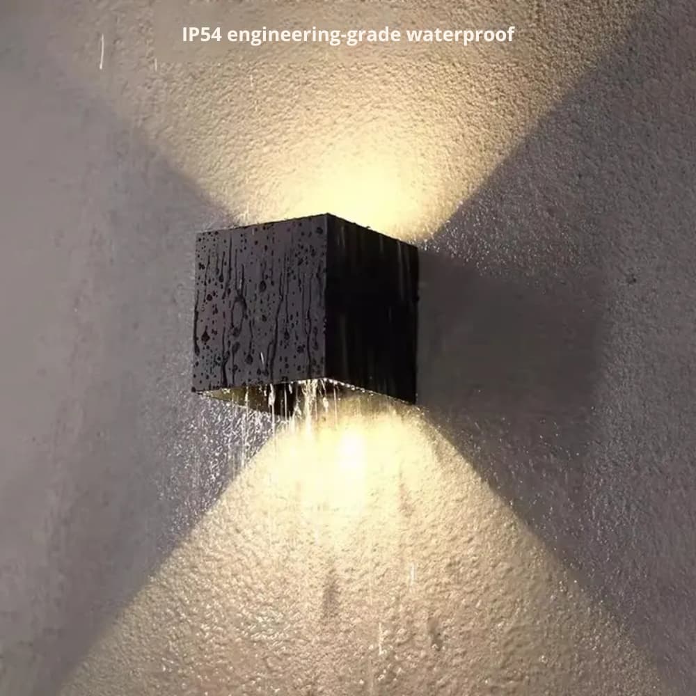 ManaCharge™ | Rechargeable Outdoor Wall Light